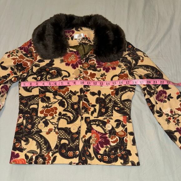 ATL Studio Brocade Floral Removeable Faux Fur Short Jacket Size 6P Button Up - Picture 4 of 10